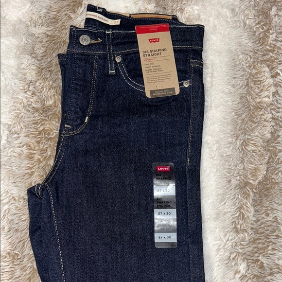 Levi's Blue Straight Leg Jeans with Red Tag - Picture 2 of 7